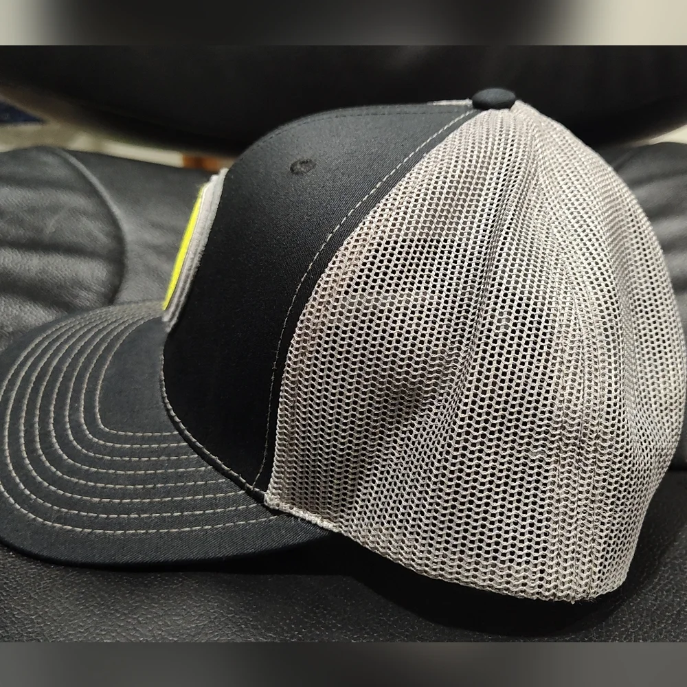 Beretta Trucker Hat/Cap Rich 112 Trckr - Circle Patch Blk/Yellow, Gray Mesh, OS